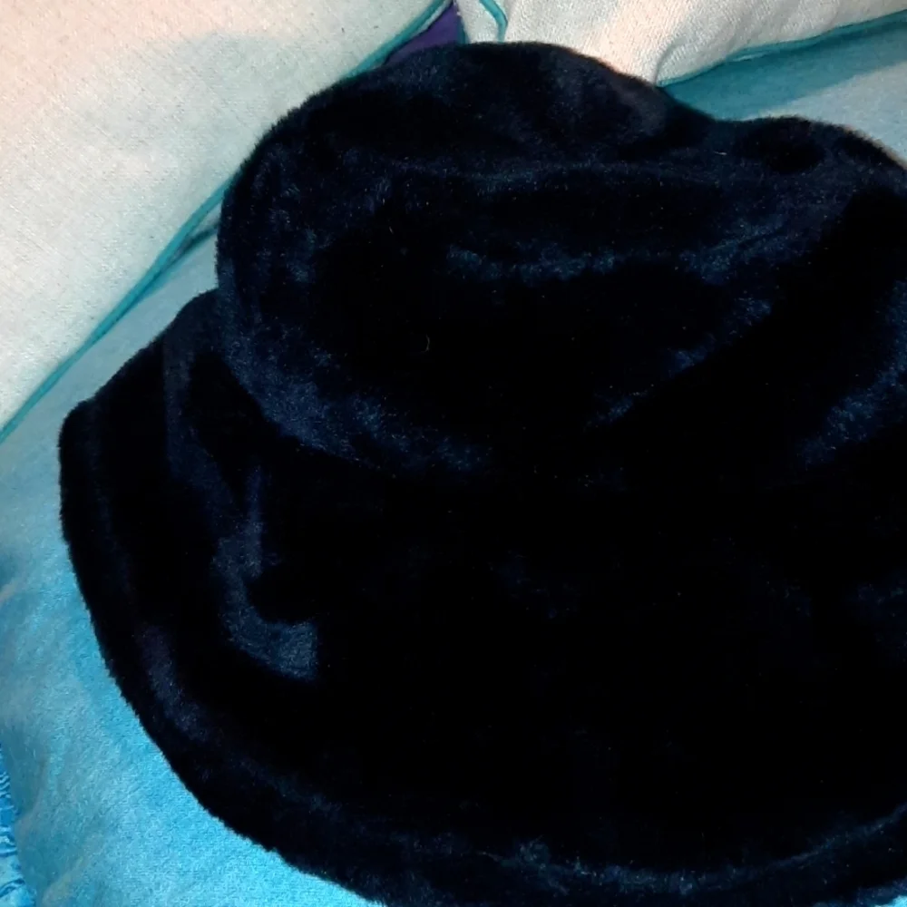 Vintage Betmar New York fur 90's black bucket hat, 